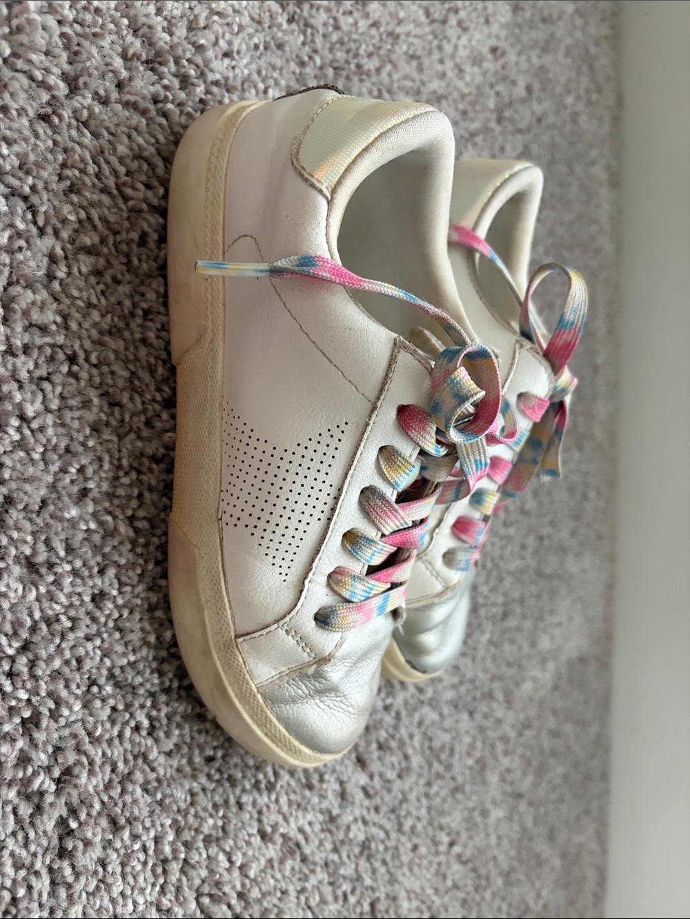 art class White Kids Sneakers with Rainbow Laces